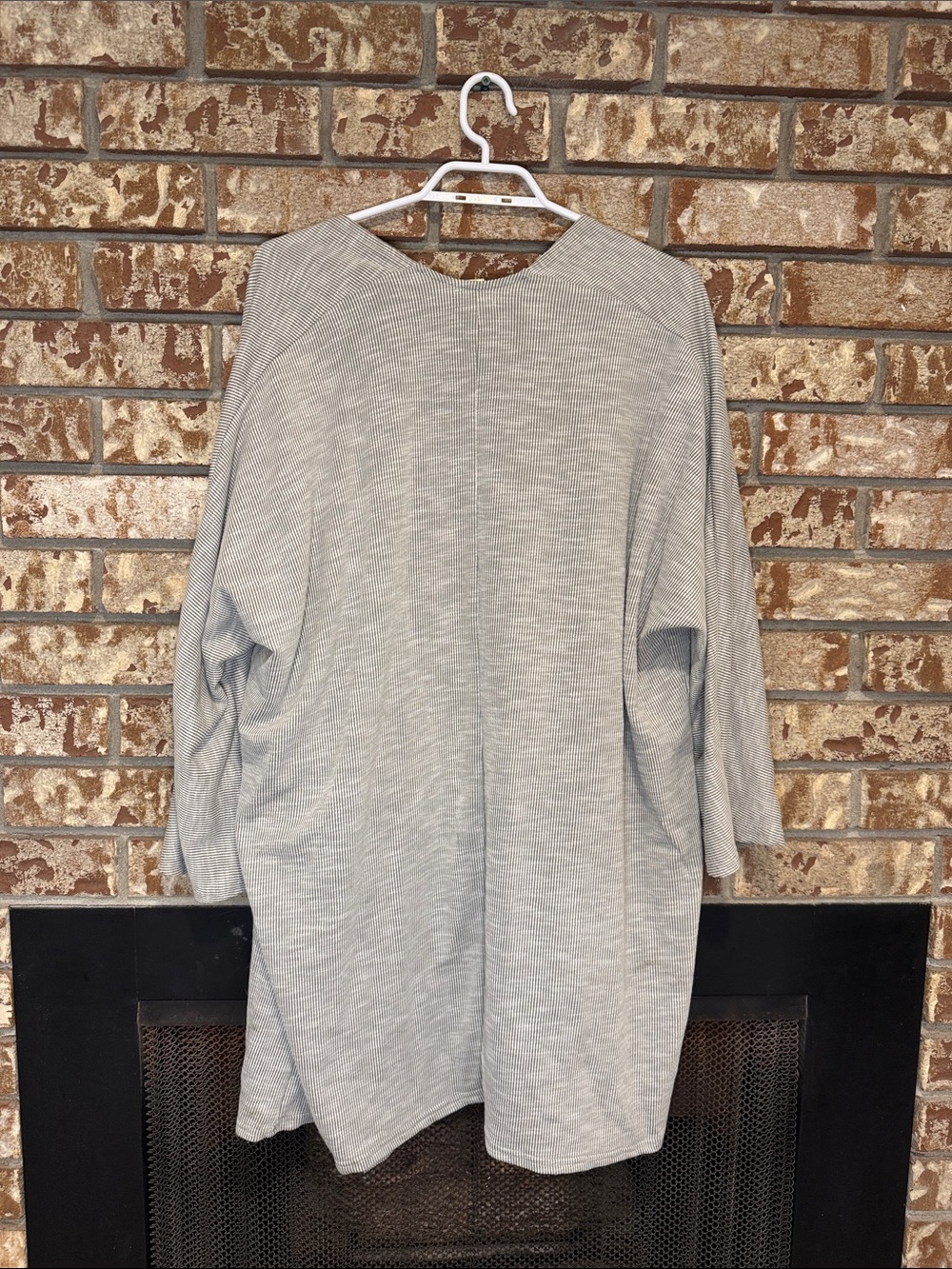 DONNI. Light Gray Ribbed Cardigan - Picture 4 of 5